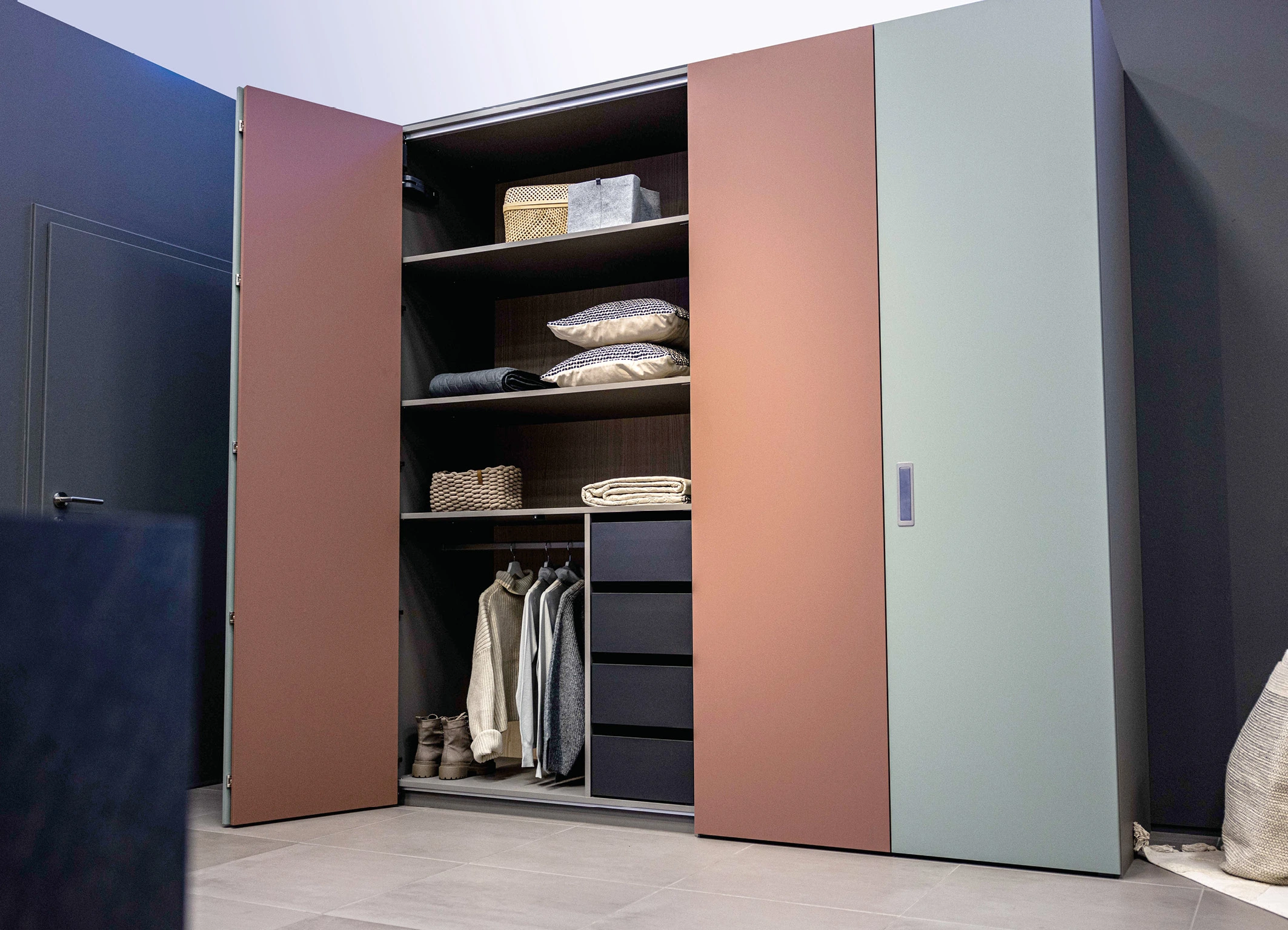 WingLine LFolding Door Systems
